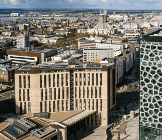 Про курортну зону Ліверпуля: інноваційні розваги і технологічні рішення