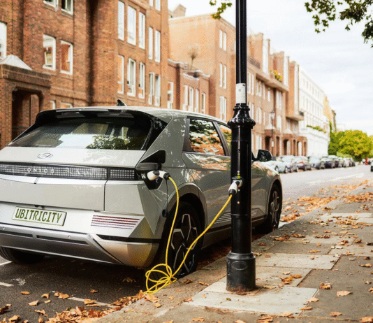 Зарядные станции для электромобилей: как продвигается развитие сети в Ливерпуле