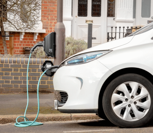 EV-інфраструктура Ліверпуля та як у місті з’явився екомобіль