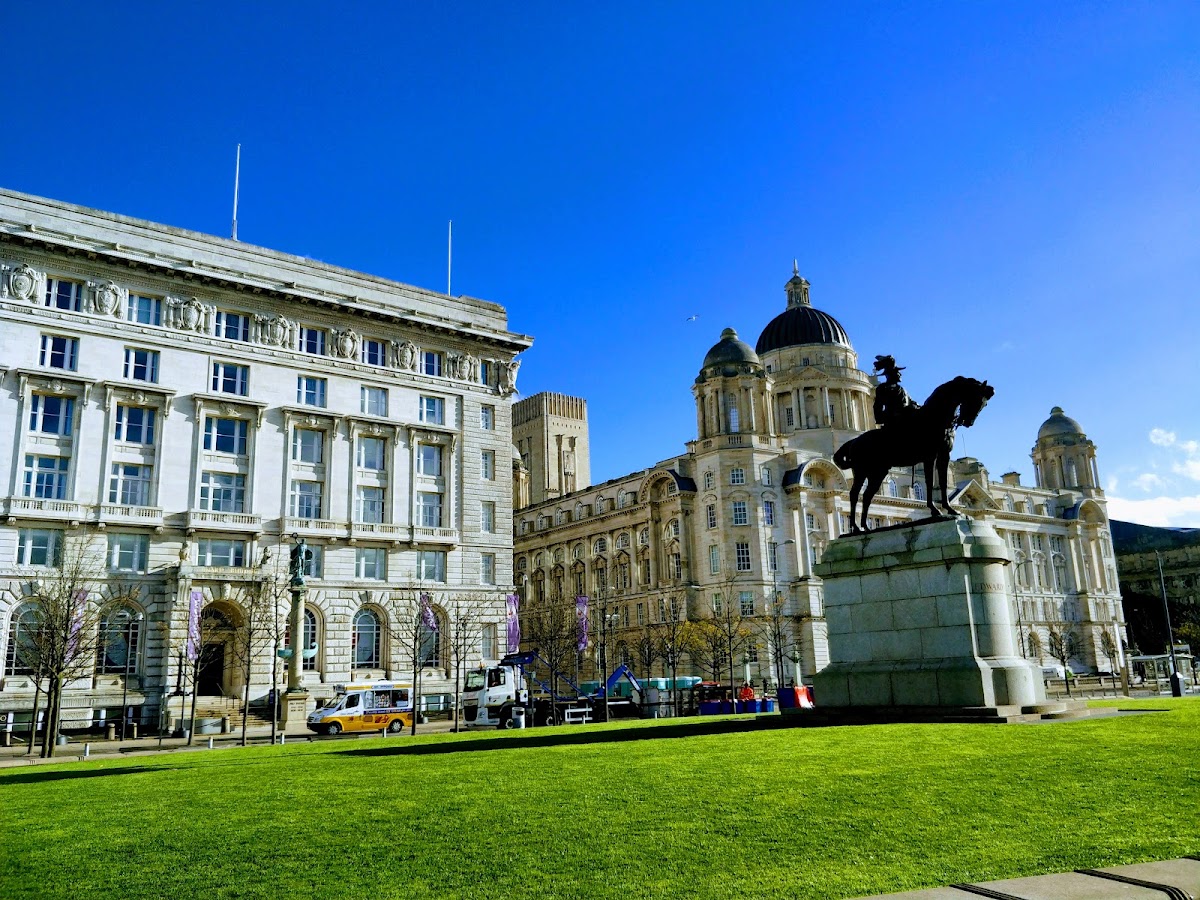 Liverpool Waterfront — Park
