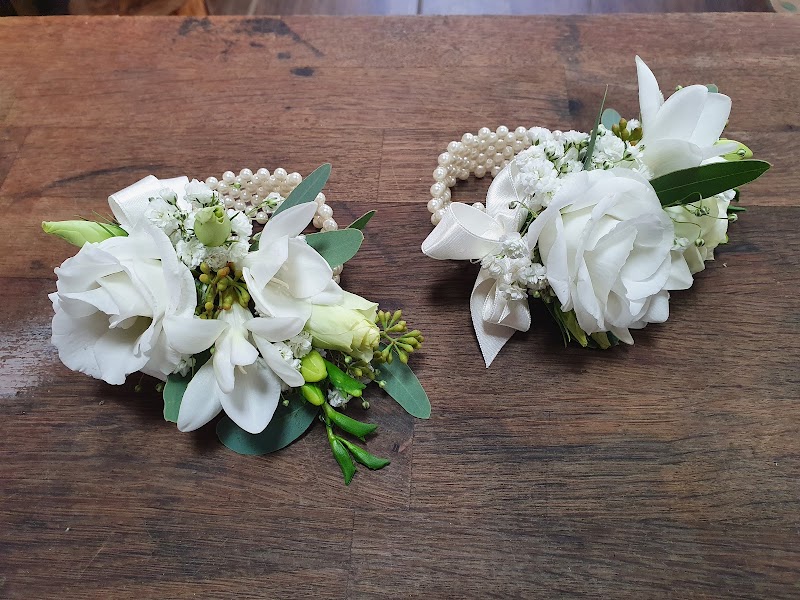 Norwegian Wood Florist